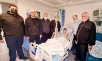 وفد من الحركة الإسلامية في جلجولية يزور الشاب المصاب مصطفى أُسامه حامد في مستشفى مئير 
